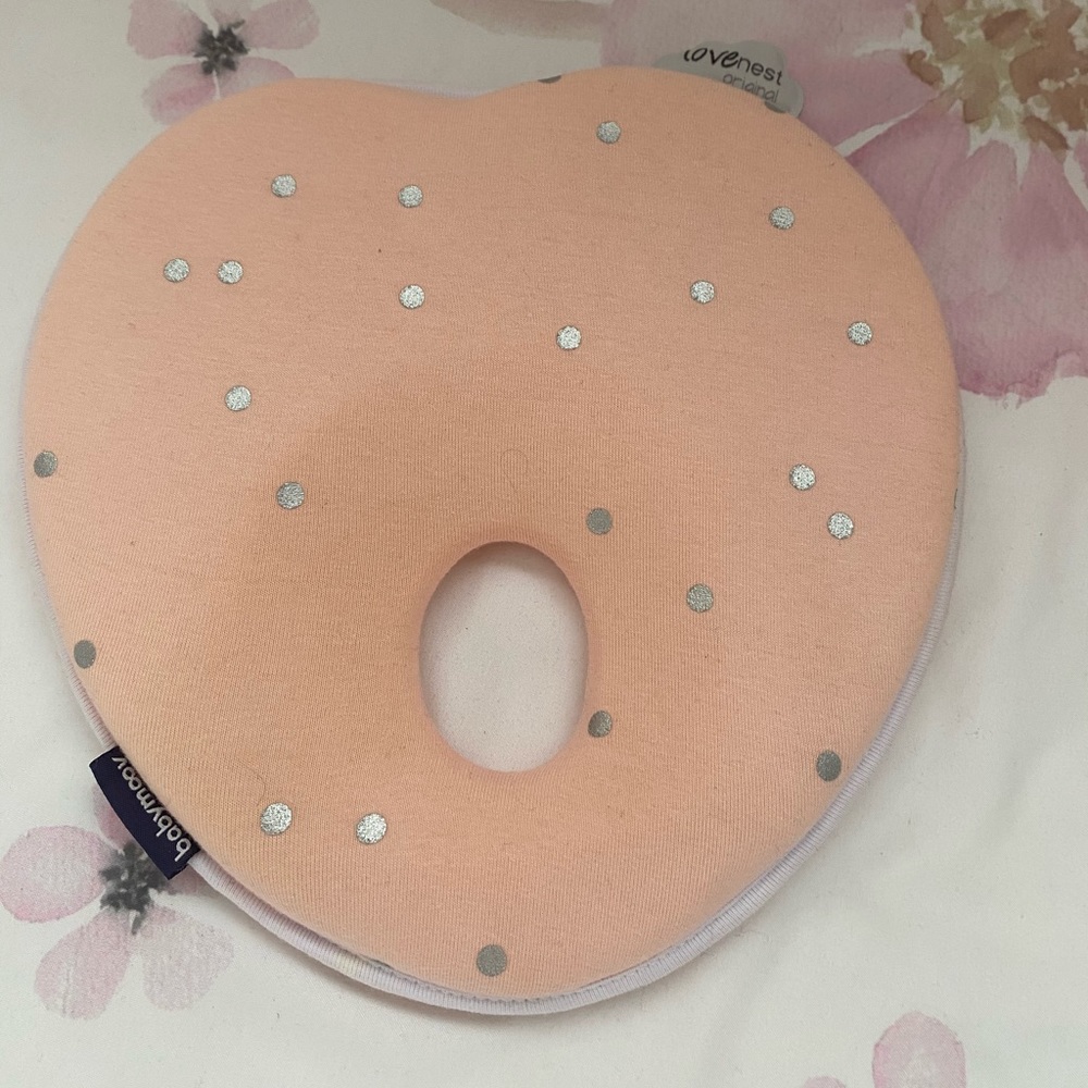 Love nest baby pillow